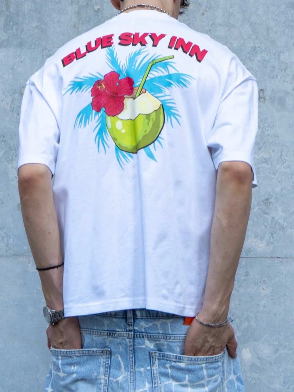 Blue sky inn t shirt
